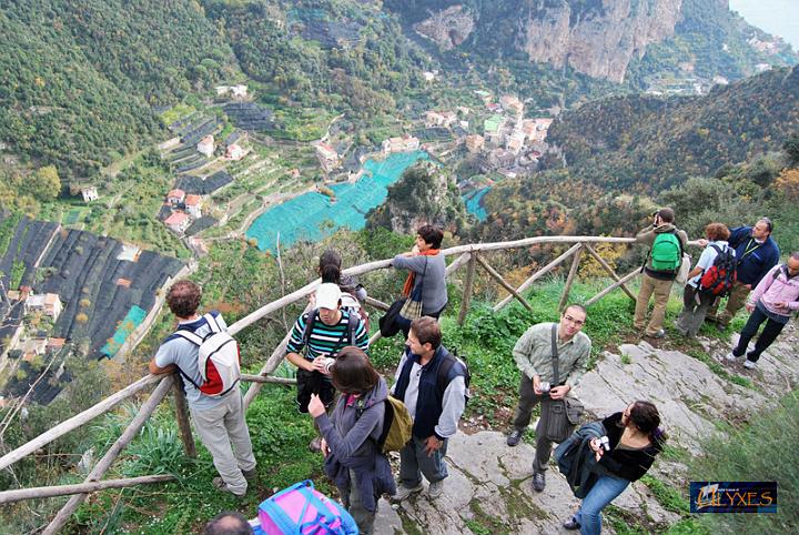 sguardo alla vallata.JPG
